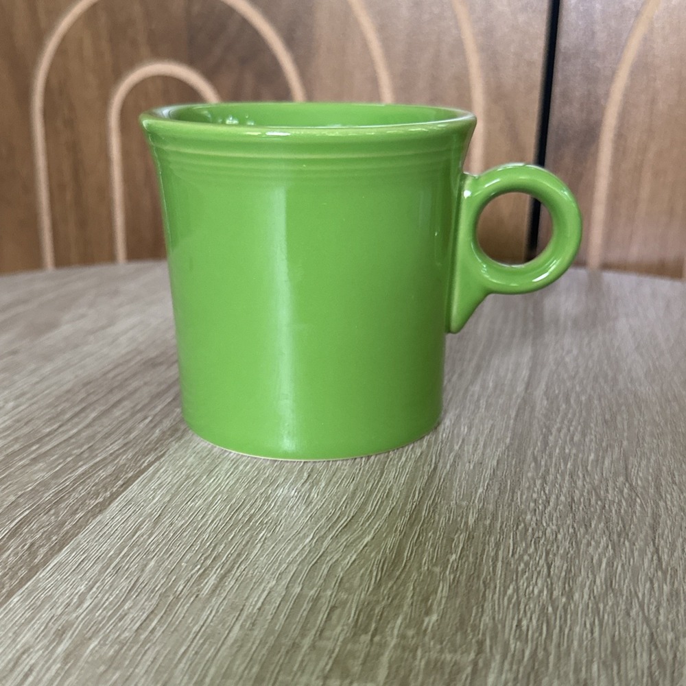 Retired Shamrock Green Fiestaware Ring Handle Mug Homer Laughlin | Tom and Jerry